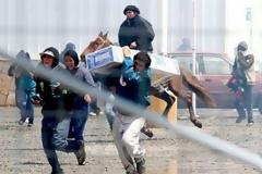 Δύο νεκροί στη διάρκεια λεηλασίας σούπερμαρκετ
