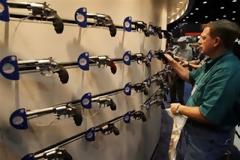 NRA: Προτείνει ένοπλους φρουρούς στα σχολεία