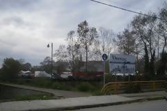 Ένας πεζόδρομος που χρησιμεύει για πάρκινγκ στα Τρίκαλα