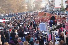 Ξάνθη: Πατείς με πατώ σε στη λαϊκή για φτηνά ρούχα και τρόφιμα [video]