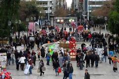 Ανοιχτά ως τις 18:00 τα καταστήματα σήμερα