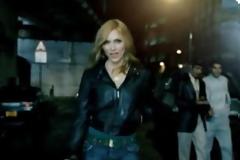 Madonna : ή το τσιγάρο ή η συναυλία
