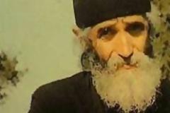 Αναγνώστης κατακρίνει την δημιουργία της πολιτικής κίνησης ¨φίλοι του Γέροντα Παΐσιου