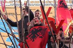 Τραμπουκισμοί και εκβιασμοί από αλβανούς σε ελληνικά φορτηγά στην Ιονία Οδό
