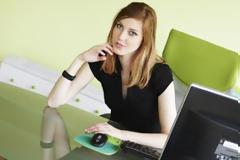 Beauty tips για να φρεσκάρεις το μακιγιάζ σου στο λεπτό!