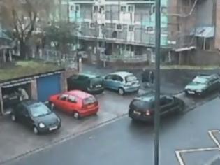 Φωτογραφία για Έκανε το λάθος να παρκάρει σε αυτό το πάρκινγκ! [Video]