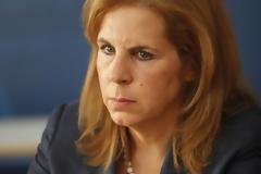 ΓΙΑ ΛΙΓΟΤΕΡΗ ΒΙΑ ΚΑΙ ΠΕΡΙΣΣΟΤΕΡΗ ΑΓΑΠΗ ΜΙΛΑ ΣΤΟ ΧΡΙΣΤΟΥΓΕΝΝΙΑΤΙΚΟ ΜΗΝΥΜΑΤΗΣ Η Κ. ΕΥΗ ΧΡΙΣΤΟΦΙΛΟΠΟΥΛΟΥ (video)