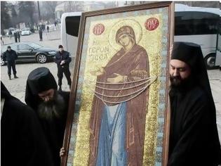 Φωτογραφία για 2431 - Οι πρώτες φωτογραφίες από την άφιξη της Ιεράς Εικόνας της Παναγίας της Γερόντισσας στη Σόφια