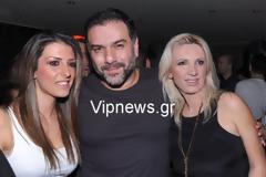 Κοσμοσυρροή στα εγκαίνια του club του Αρναούτογλου (φωτο)