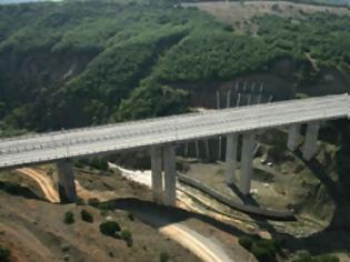 Φωτογραφία για Εγνατία Οδός: Υπεγράφη η σύμβαση για τη σταθεροποίηση της Γέφυρας Περιστερίου
