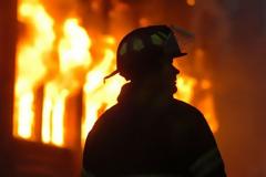 Δύο νεκροί πυροσβέστες από πυρά ενόπλου στις ΗΠΑ