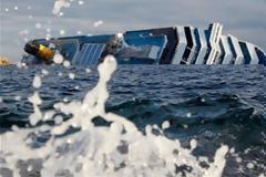 Οι πρώτες εικόνες από το εσωτερικό του Costa Concordia
