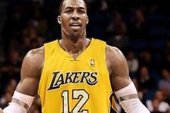Οι L.A. Lakers εύχονται τραγουδιστά για τις γιορτές