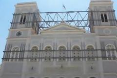 Δε θα πιστέψετε τι του συνέβη ενώ τοποθετούσε συναγερμό σε εκκλησία