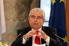 Δ. ΧΡΙΣΤΟΦΙΑΣ: ''ΑΠΟΧΩΡΩ ΠΙΚΡΑΜΕΝΟΣ''