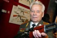 Εσπευσμένα στην εντατική ο Καλάσνικοφ, σχεδιαστής των γνωστών όπλων