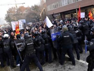 Φωτογραφία για ΑΠΟΚΛΕΙΣΜΟΙ ΚΕΝΤΡΙΚΩΝ ΔΡΟΜΩΝ ΣΕ ΑΡΚΕΤΕΣ ΠΟΛΕΙΣ ΤΩΝ ΣΚΟΠΙΩΝ