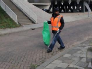 Φωτογραφία για Μην ανοίξετε αν σας χτυπήσει ο «οδοκαθαριστής»!