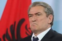 Αλβανικές κουτοπονηριές...