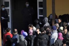 ΟΙΚΟΝΟΜΙΚΗ ΑΦΑΙΜΑΞΗ .. Δείτε τι μας στοιχίζουν (συντηρητικά) οι λαθρομετανάστες..