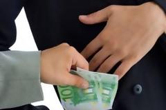 Λάρισα:Όποιος πλήρωνε τον καθηγητή του ΤΕΙ, αρίστευε