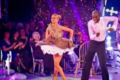Dancing with… ΜΟΥΑΜΠΑ! *ΒΙΝΤΕΟ*