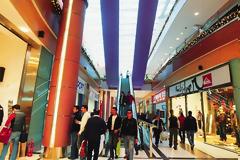 ΑΠΕΡΓΟΥΝ ΟΙ ΕΜΠΟΡΟΥΠΑΛΛΗΛΟΙ ΤΗΝ ΕΡΧΟΜΕΝΗ ΚΥΡΙΑΚΗ