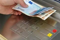 92χρονος στη Θεσπρωτία προσφέρει χρήματα από τη σύνταξη του στις φτωχές οικογένειες!
