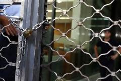 Κλειστά τα καταστήματα τη τελευταία Κυριακή του έτους