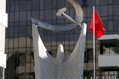 ΚΚΕ: ''ΝΑ ΔΟΘΟΥΝ ΣΤΗ ΔΗΜΟΣΙΟΤΗΤΑ ΑΜΕΣΩΣ ΟΝΟΜΑΤΑ ΚΑΙ ΣΤΟΙΧΕΙΑ''