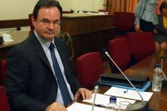 Τα ξαδέλφια του αφαίρεσε ο Παπακωνσταντίνου από τη λίστα Λαγκάρντ