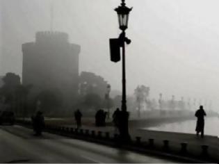 Φωτογραφία για Αποπνικτική και επικίνδυνη η ατμόσφαιρα της Θεσσαλονίκης από την καύση
στερεών καυσίμων