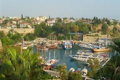 Τριάντα τρία εκατ. τουρίστες περιμένει το 2013 η Τουρκία