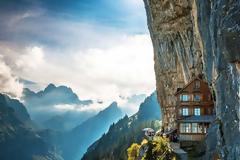Aescher Hotel: Το ξενοδοχείο των βράχων!