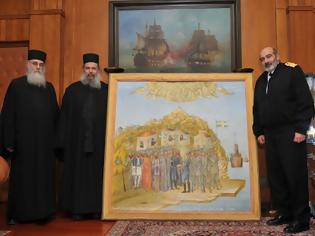 Φωτογραφία για 2463 - Η Ιερά Κοινότητα του Αγίου Όρους δώρισε πίνακα ζωγραφικής στο Πολεμικό Ναυτικό