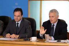 “Περίεργη” ανακοίνωση Ραγκούση για Παπακωνσταντίνου