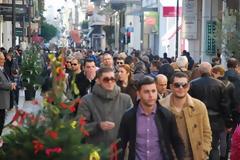 Πάτρα: Ανοιχτά τα εμπορικά σήμερα, απεργούν οι εμποροϋοπάλληλοι