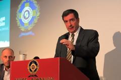 Γ.ΚΑΜΙΝΗΣ: ''ΝΑ ΚΑΡΠΟΦΟΡΗΣΟΥΝ ΟΙ ΘΥΣΙΕΣ ΤΟΥ ΛΑΟΥ''