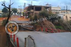 Απίστευτες καταστροφές από τη καταιγίδα που πλήττει την Αττική