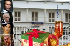 Ρεβεγιόν στον Κορυδαλλό: Τα μελομακάρονα της Σταμάτη και η ηλιοθεραπεία του Γαβαλά