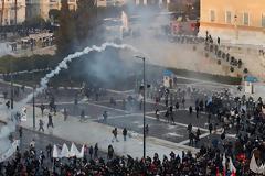 Το 2013 θα πάψουμε να απασχολούμε τη διεθνή κοινότητα;