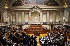 Πορτογαλία: Εγκρίθηκε ο προϋπολογισμός λιτότητας για το 2013