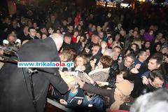 Πρωτοχρονιά στην κεντρική πλατεία των Τρικάλων με πυροτεχνήματα [video]