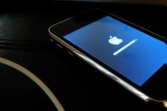 Δημοσιογράφος έκλεψε το iPhone συναδέλφισας του και την εκβιάζε..