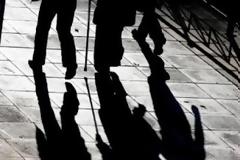Ένας στους δύο Έλληνες ψάχνει δουλειά στο εξωτερικό