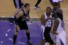 Τα 10 ευτράπελα από τους αγώνες του ΝΒΑ το 2012 [βίντεο]