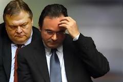 ΑΠΙΣΤΕΥΤΟ! Το ΠΑΣΟΚ καλύπτει τώρα τον Παπακων/νου! Οι απειλές του έπιασαν τελικά τόπο;