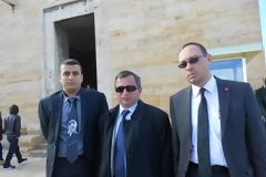 Ο κ. πρόξενος, μετά από ένα μικρό διάλειμμα, συνεχίζει να συναγελάζεται με τους εγκάθετους παρακρατικούς της Άγκυρας!