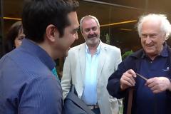 Μάθε πρώτα τι εστί Διαφωτισμός, πανάσχετε Αλέξιε Τσίπρα, και μετά «το παίζεις» οπαδός του…