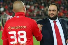 Επιστρέφει και φέρνει εξελίξεις